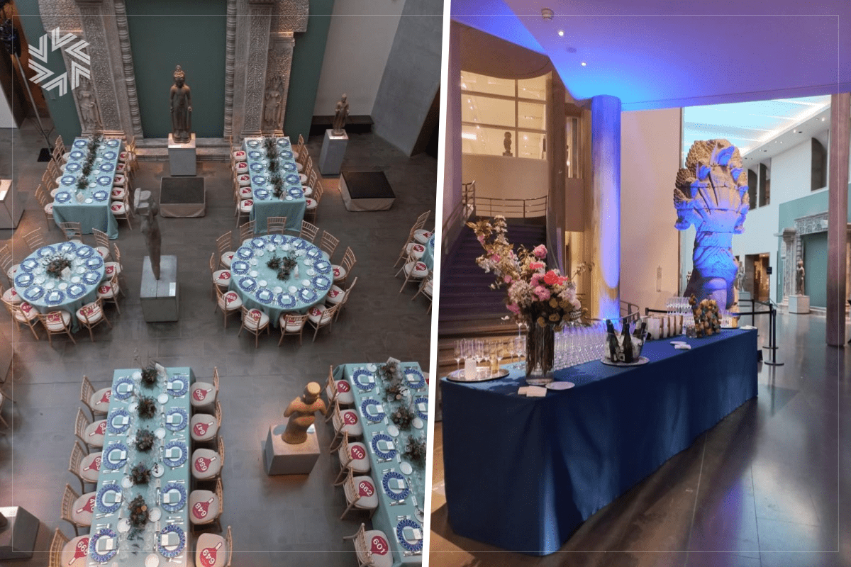 Invités profitant d’une soirée de gala au milieu des œuvres d’art.