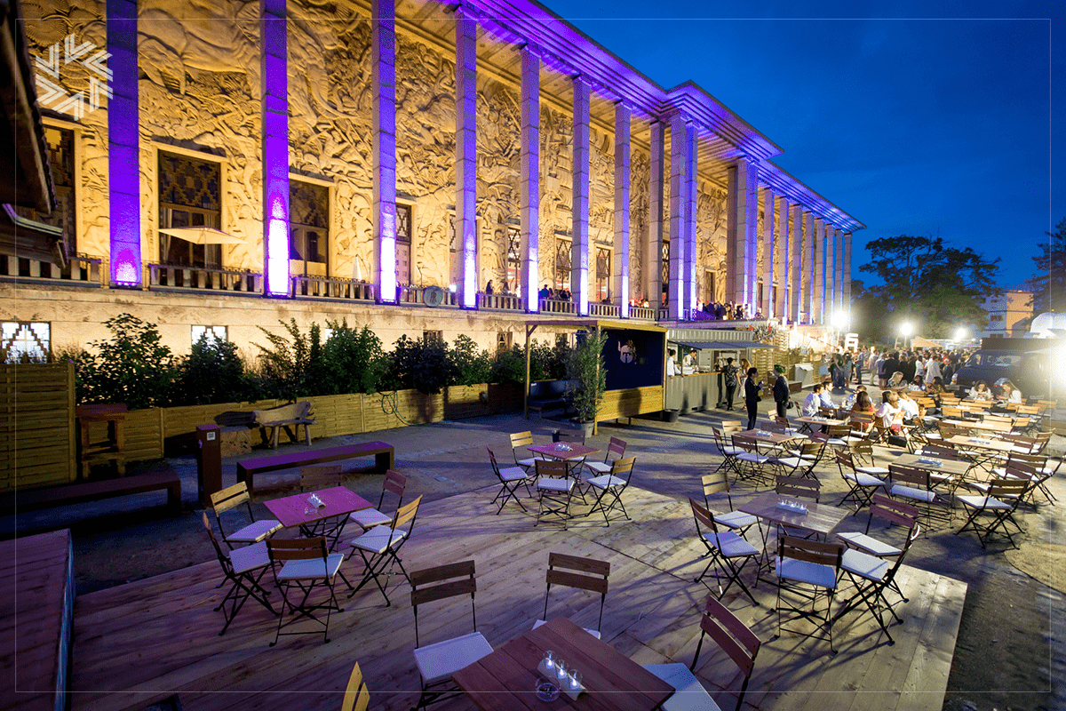 Optez pour Location Musée Paris pour un dîner d'entreprise au Palais de la Porte Dorée 